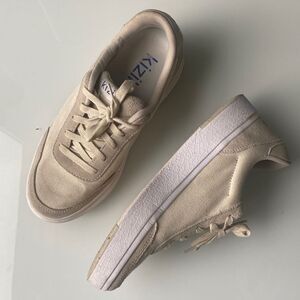 KIZIK Slip On Unisex Lace Up Sneakers size 7.5 Women’s